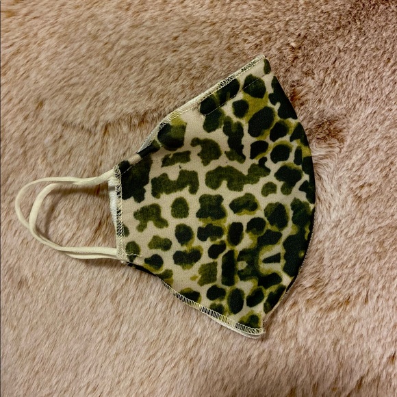 Face masks - Picture 3 of 4